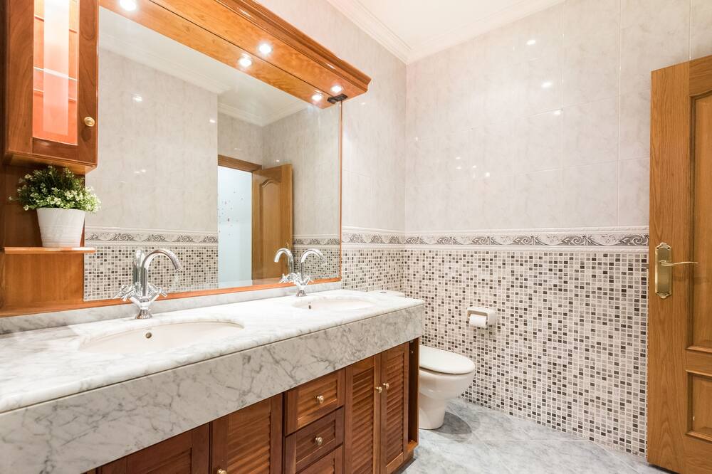 Photo of Bathroom in Malasana