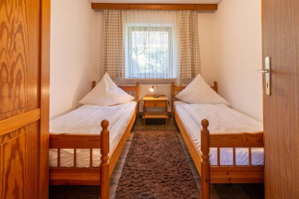 Photo of Bedroom in Arrach