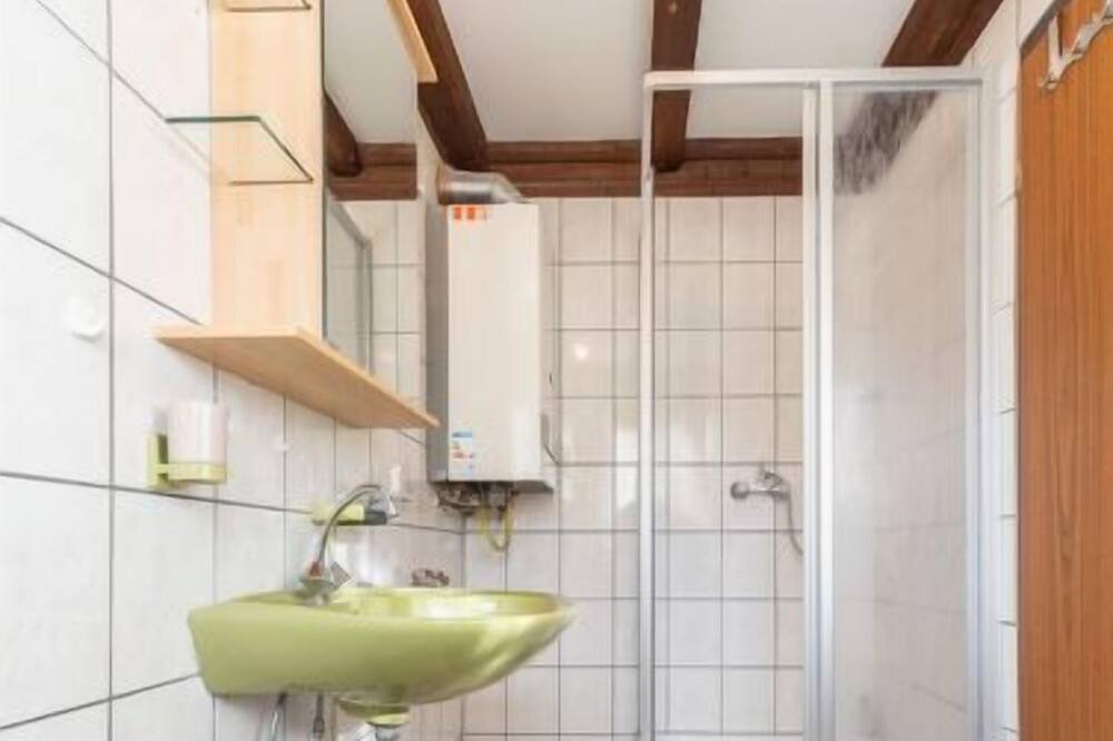 Photo of Bathroom in Arrach
