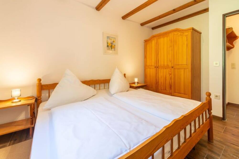 Photo of Bedroom in Arrach