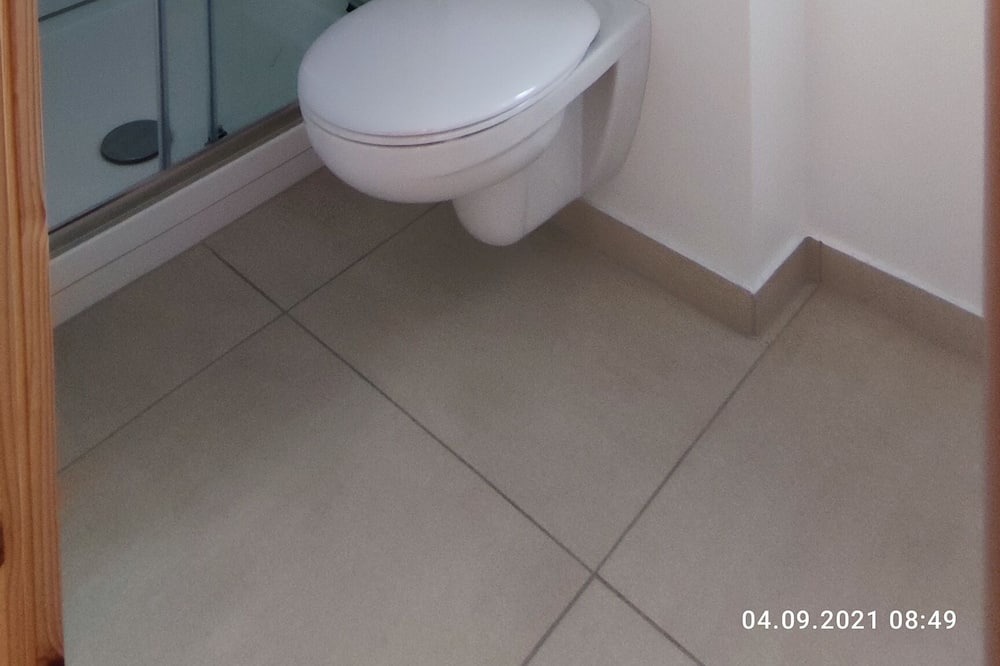 Photo of Bathroom in Eckersmuhlen