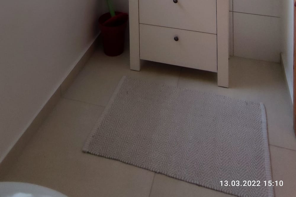 Photo of Bathroom in Eckersmuhlen