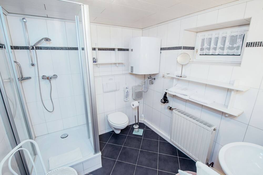 Photo of Bathroom in Plankenfels
