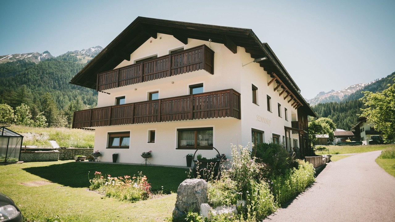 Photo of Outdoor in Bach