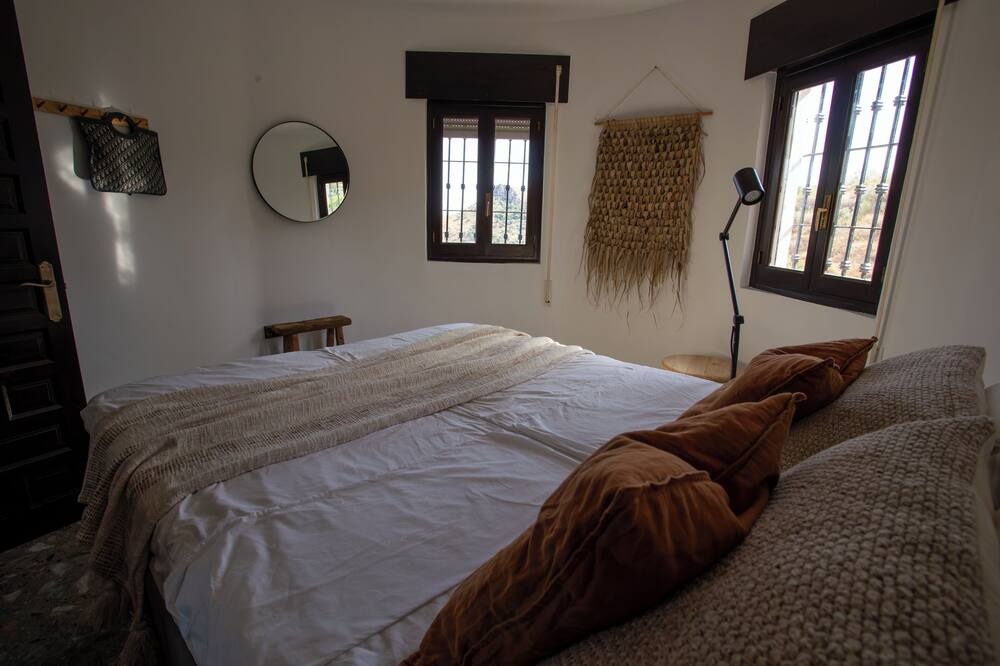 Photo of Bedroom in Almogia