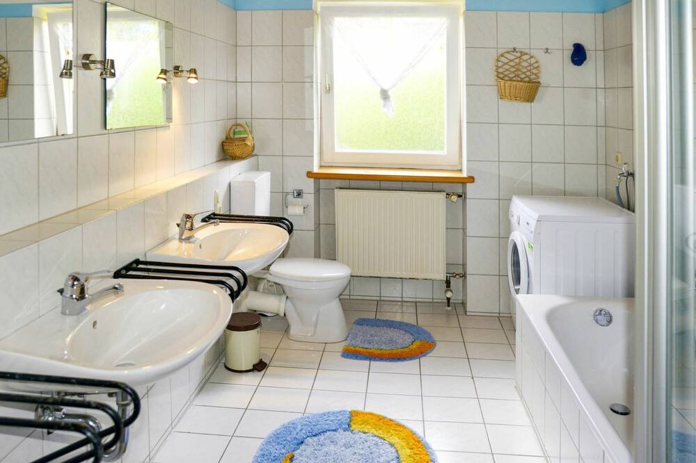 Photo of Bathroom in Mauth