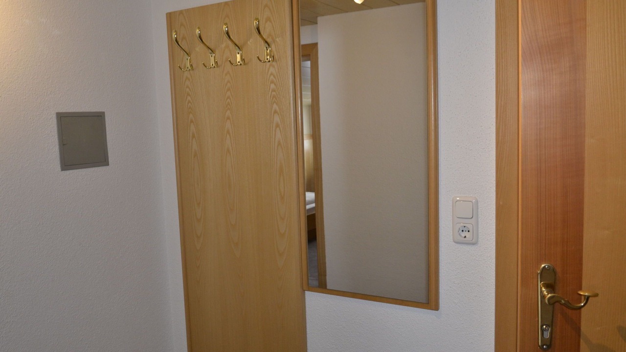 Photo of Others in See