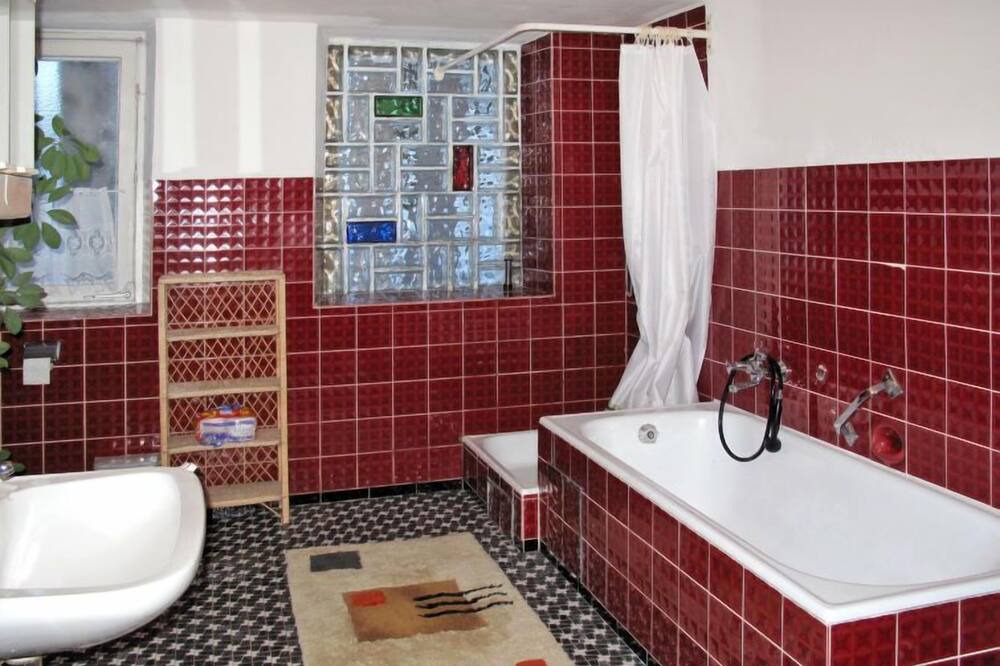 Photo of Bathroom in Mauth