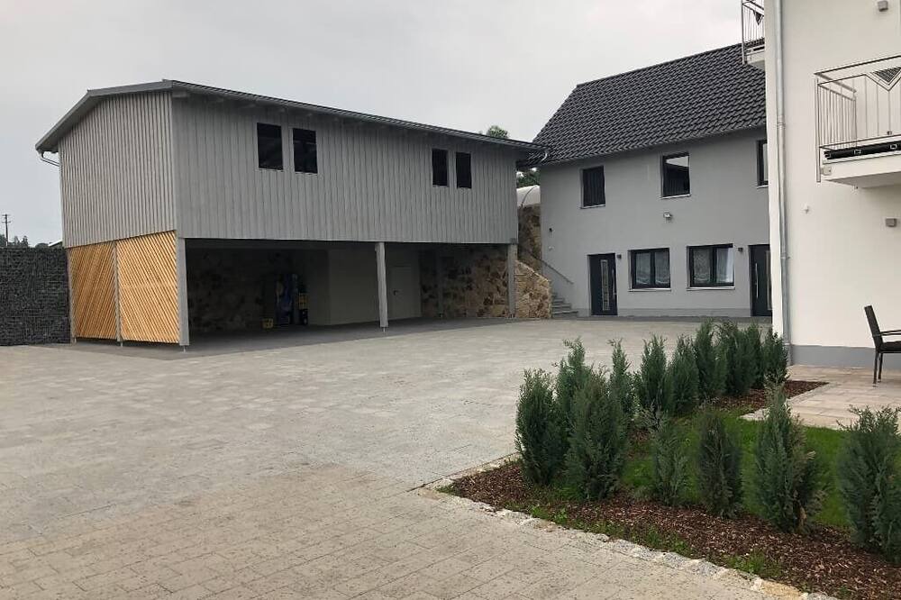 Photo of Outdoor in Neukirchen-Balbini