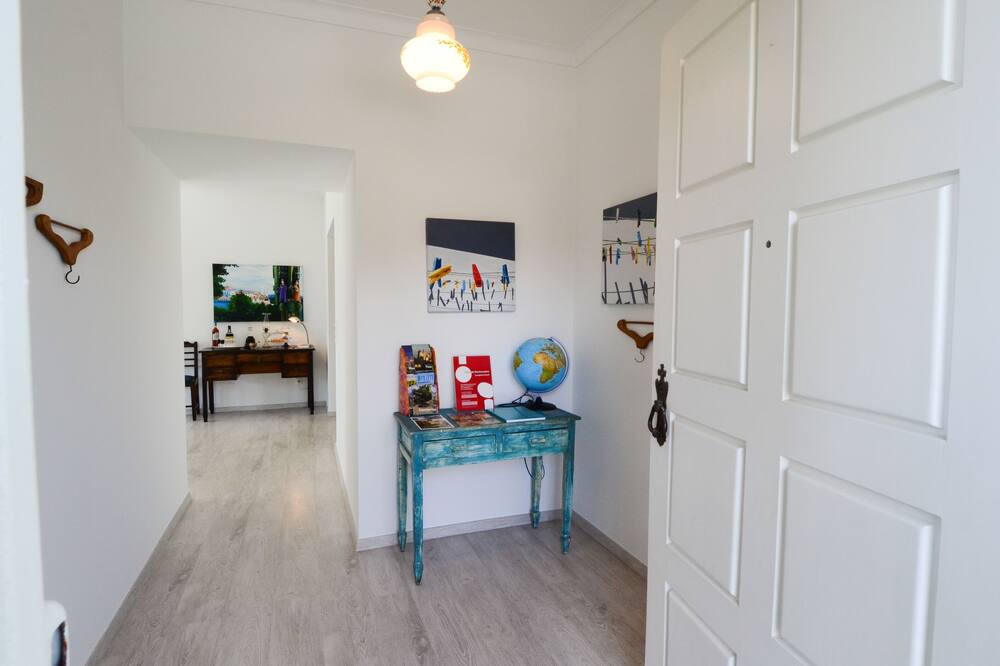 Photo of Livingroom in Algueirao - Mem Martins