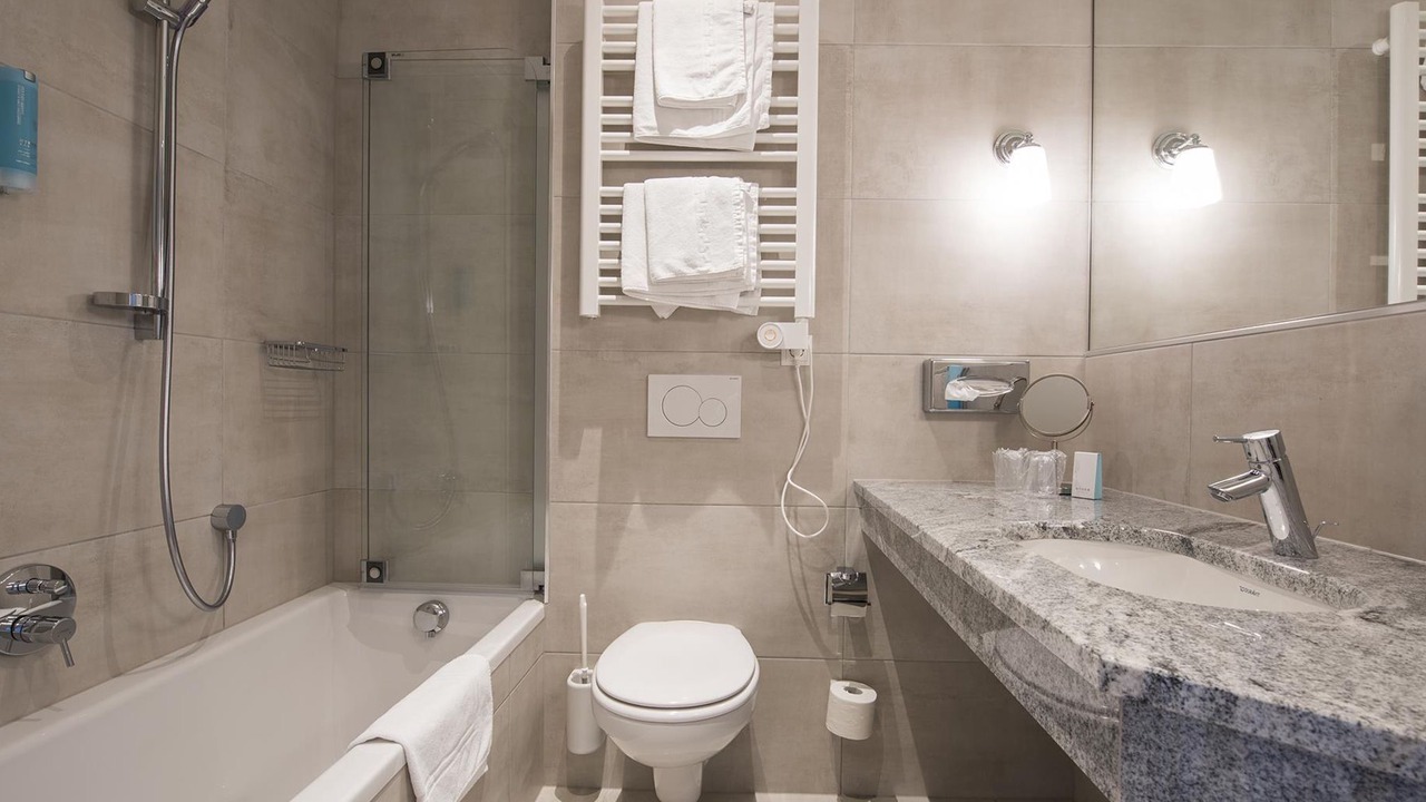 Photo of Bathroom in Innsbruck City Centre