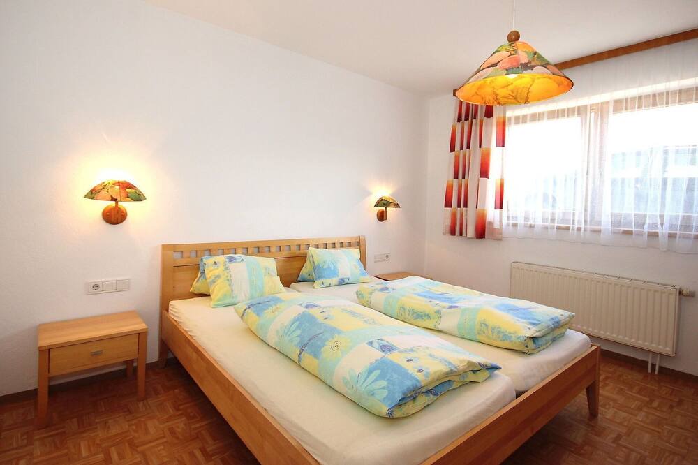 Photo of Bedroom in Kapfing