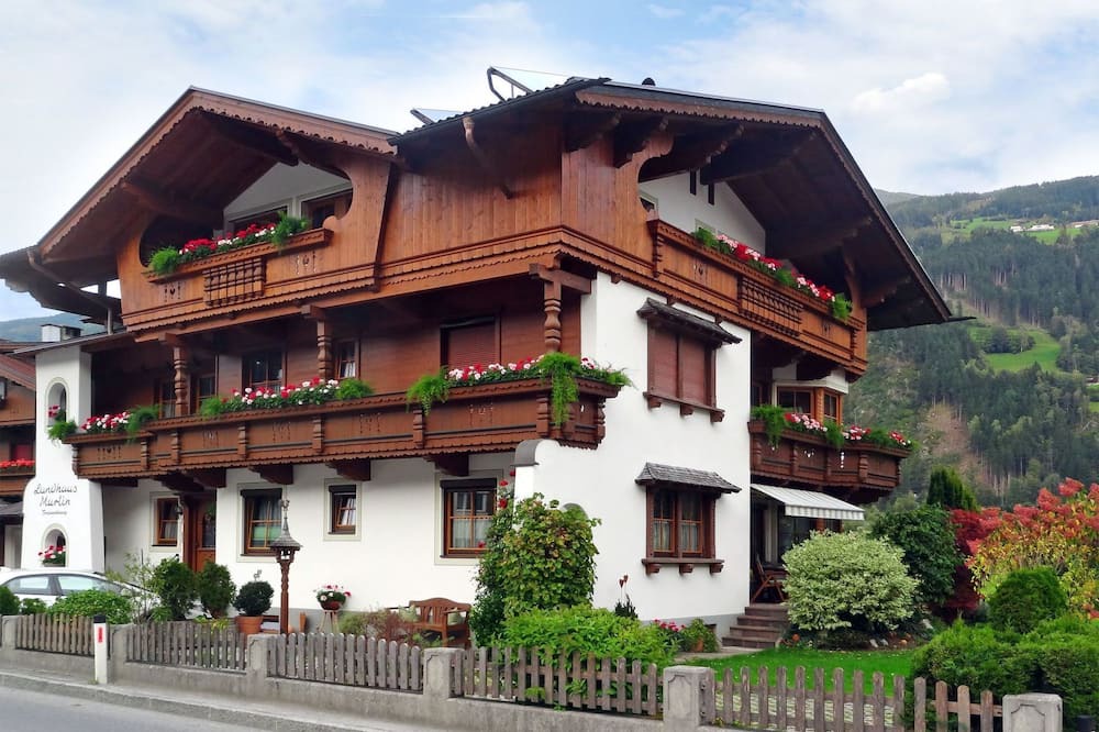 Photo of Patio Balcony in Distelberg