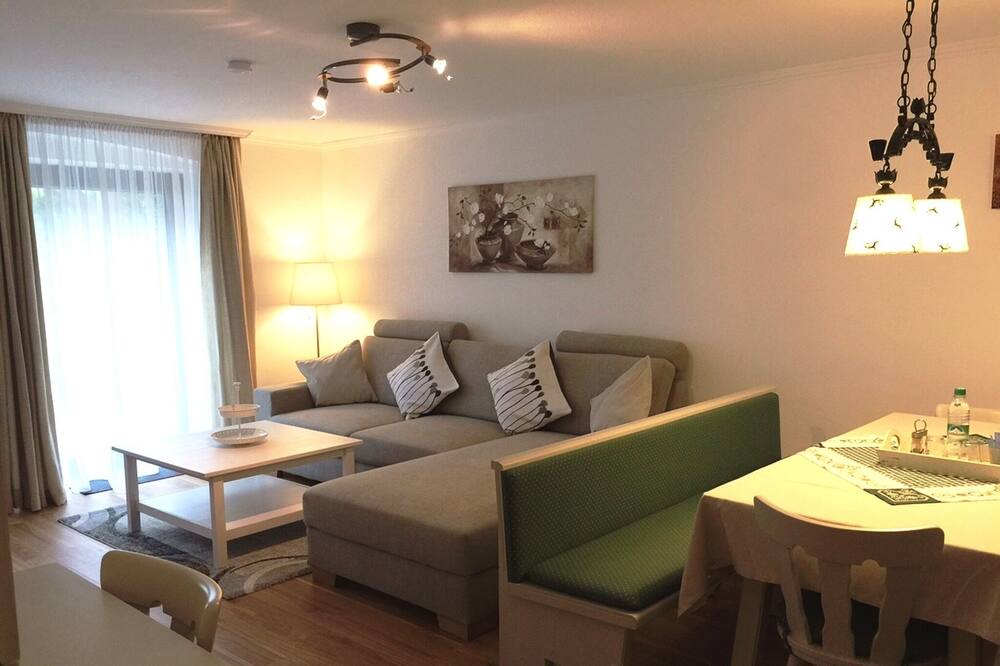 Photo of Livingroom in Bibelod