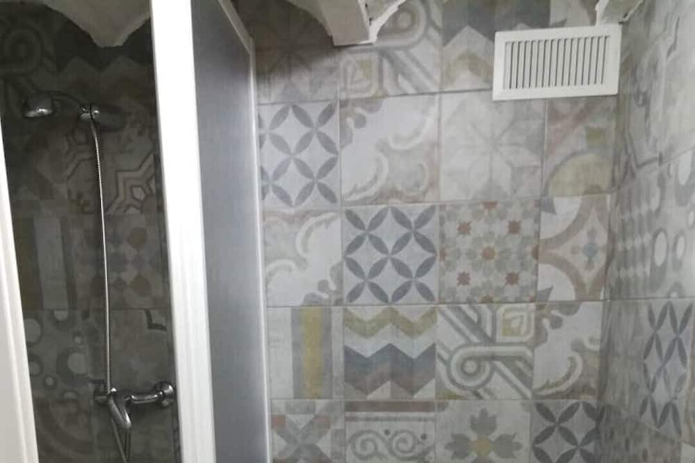 Photo of Bathroom in Jerica