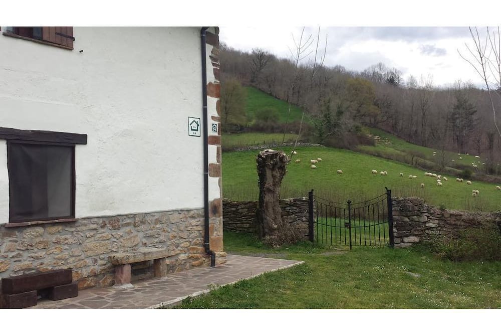 Photo of Outdoor in Ituren