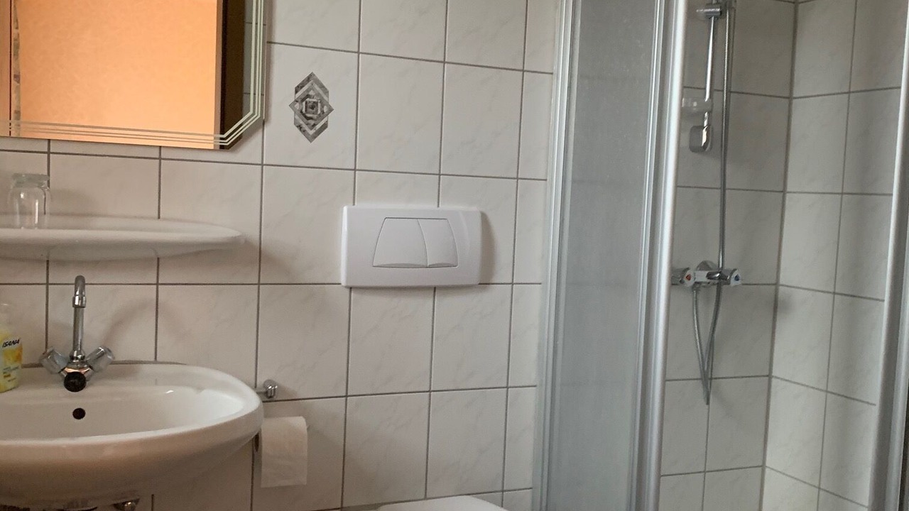 Photo of Bathroom in Kemnath