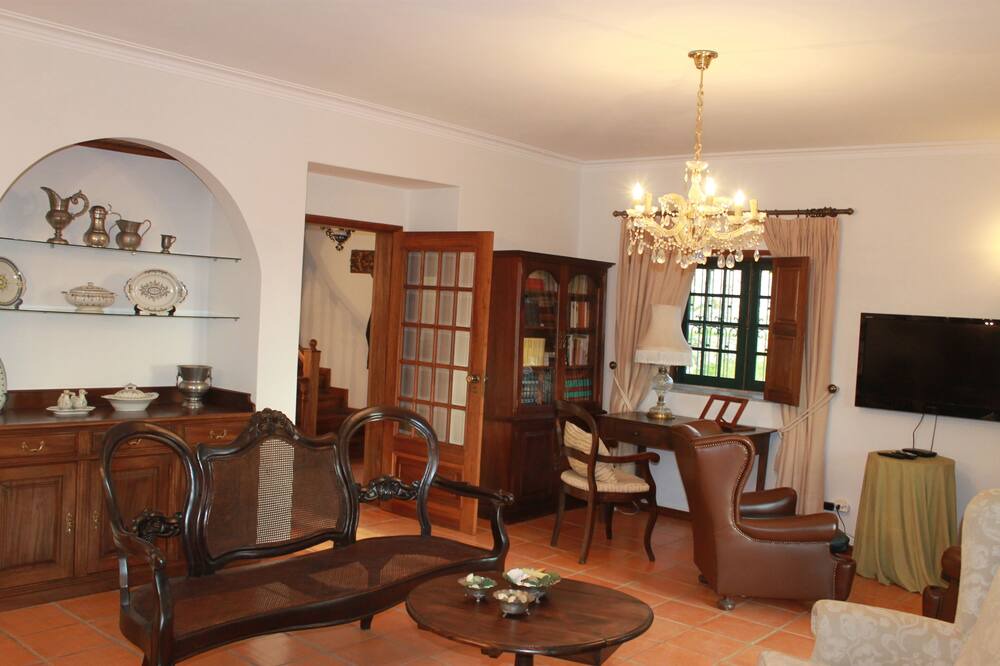 Photo of Livingroom in Nogueiro e Tenoes