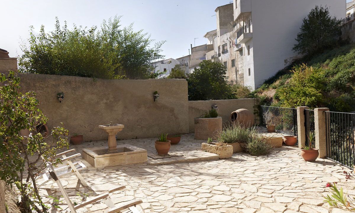 Photo of Patio Balcony in Velez-Blanco