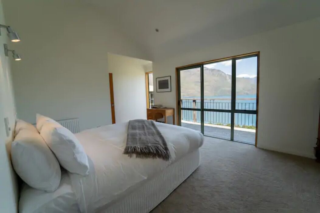 Photo of Bedroom in Sunshine Bay
