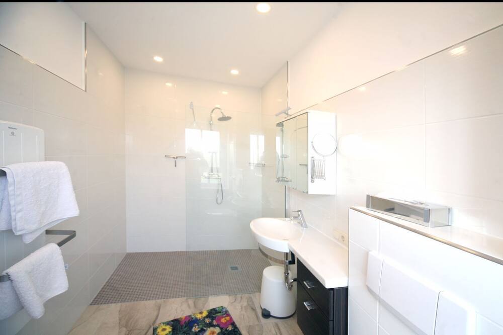 Photo of Bathroom in Bad Steben