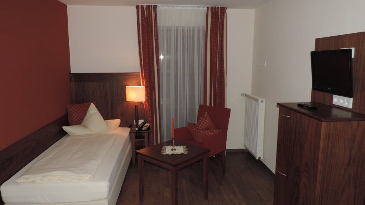 Photo of Bedroom in Bad Goegging