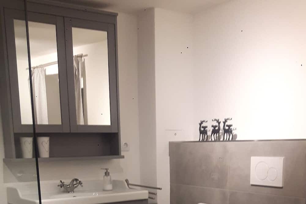 Photo of Bathroom in Nagel