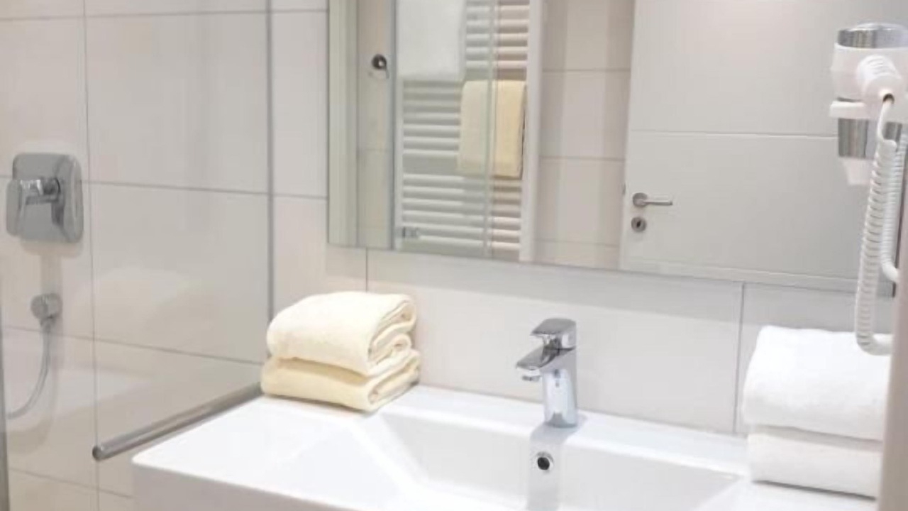 Photo of Bathroom in Bad Fuessing