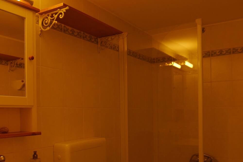 Photo of Bathroom in Widdersberg