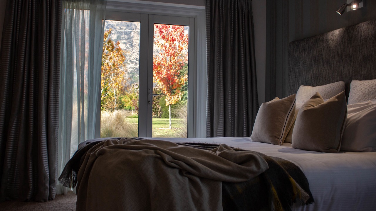 Photo of Bedroom in Lake Hayes