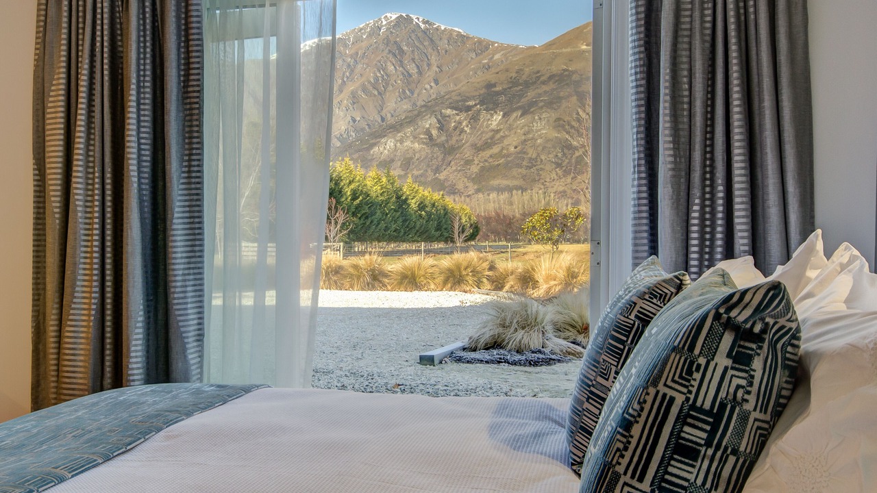 Photo of Bedroom in Lake Hayes