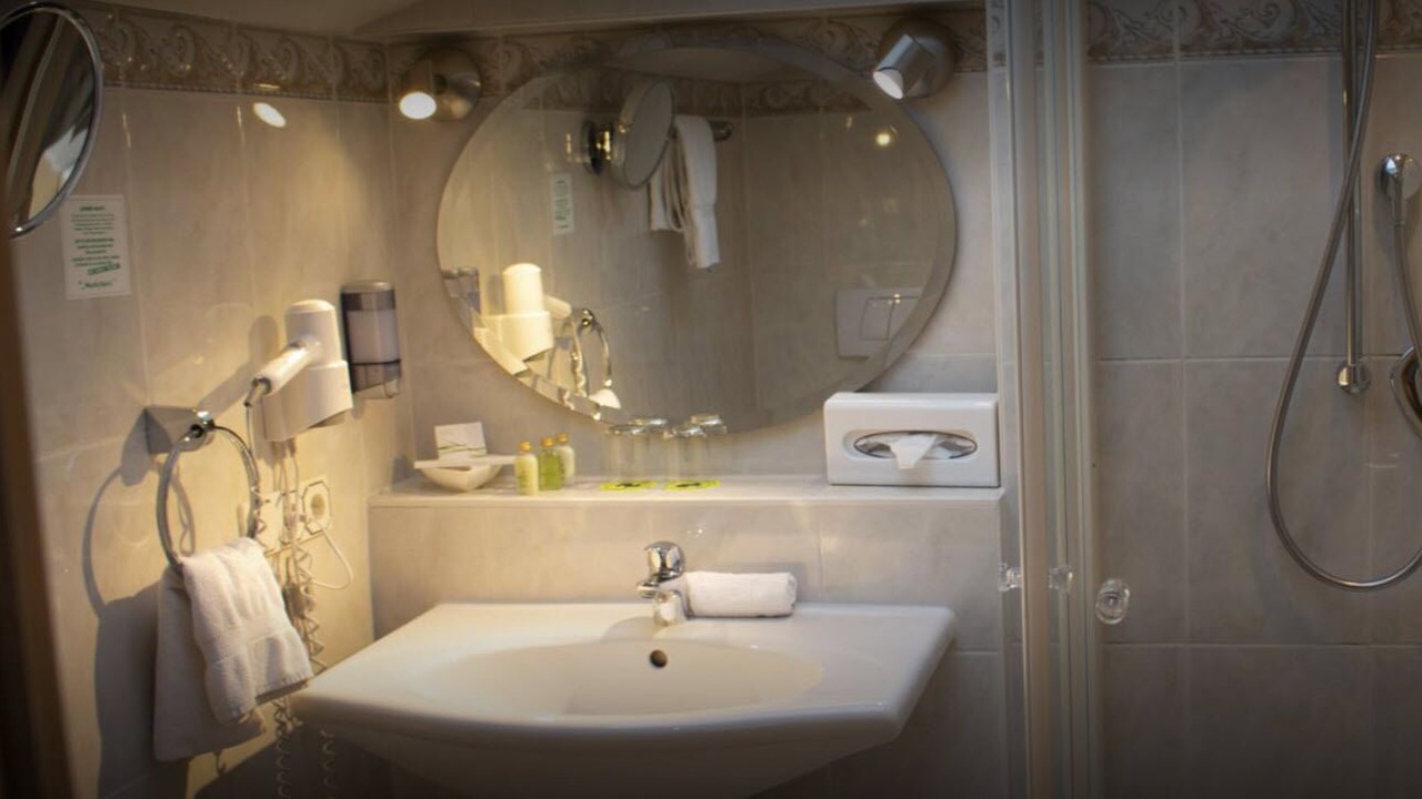 Photo of Bathroom in Eisenberg