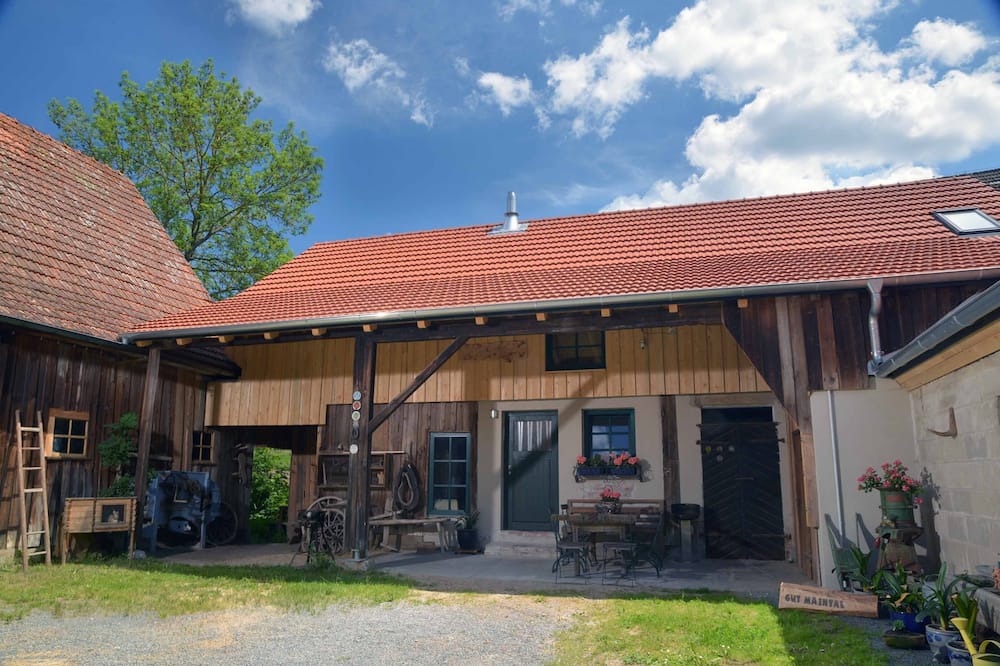 Photo of Outdoor in Mainleus