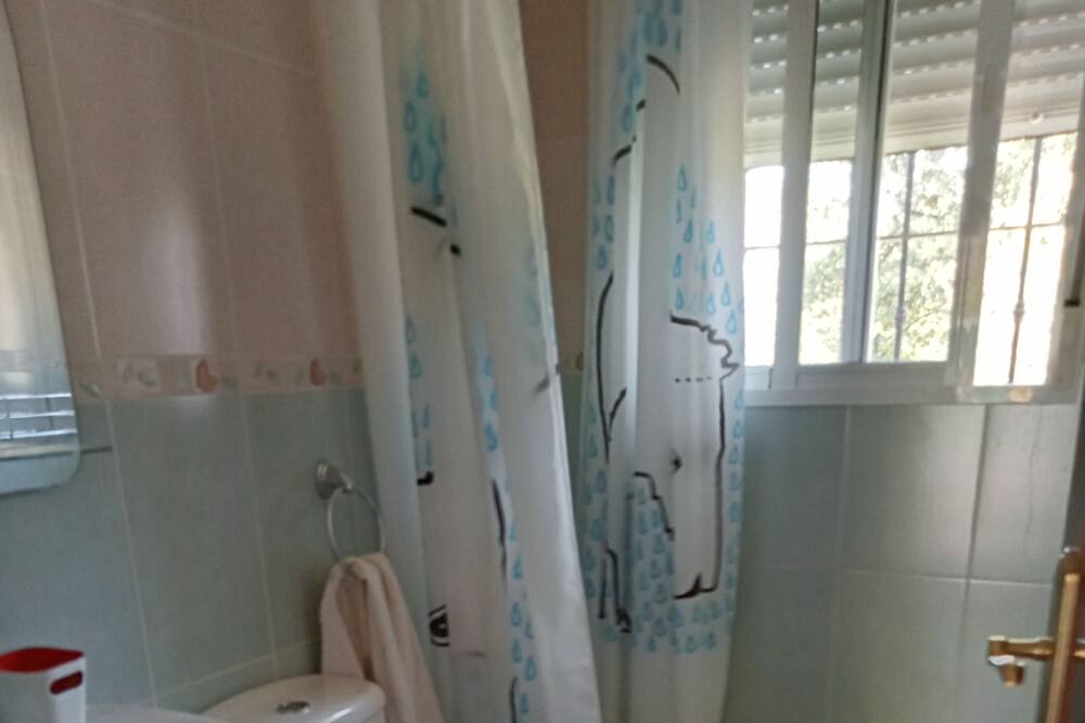 Photo of Bathroom in Almogia