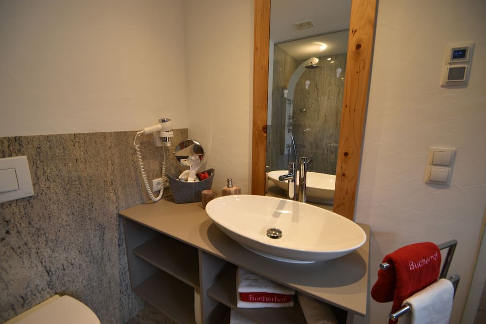 Photo of Bathroom in Obsteig