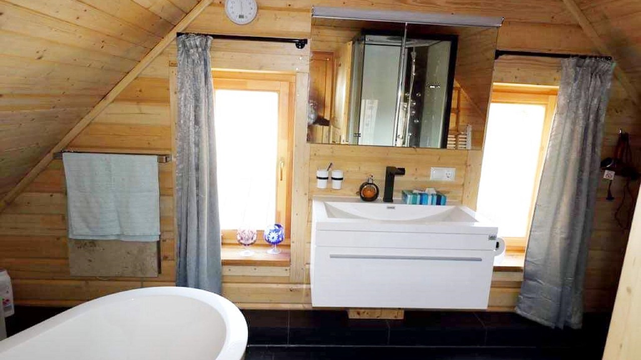 Photo of Bathroom in Mauth