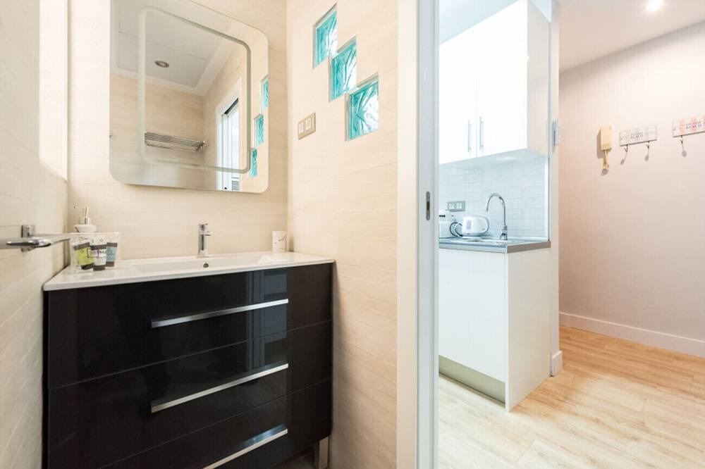 Photo of Bathroom in Moncloa - Arguelles
