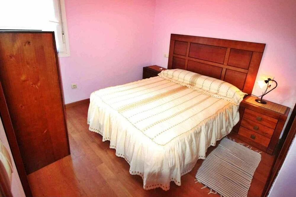 Photo of Bedroom in Corme Porto