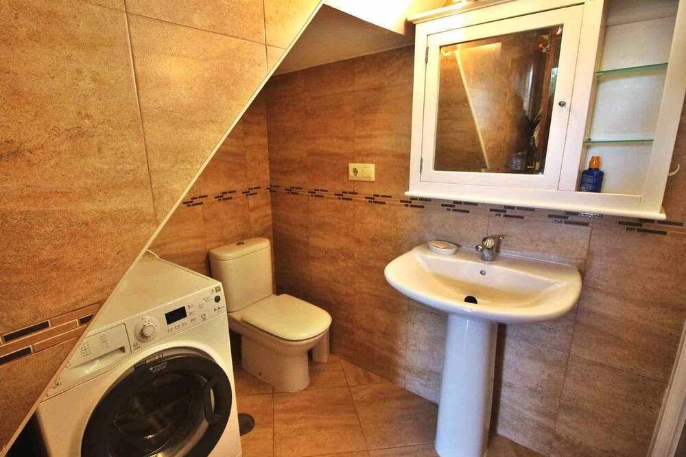 Photo of Bathroom in Corme Porto