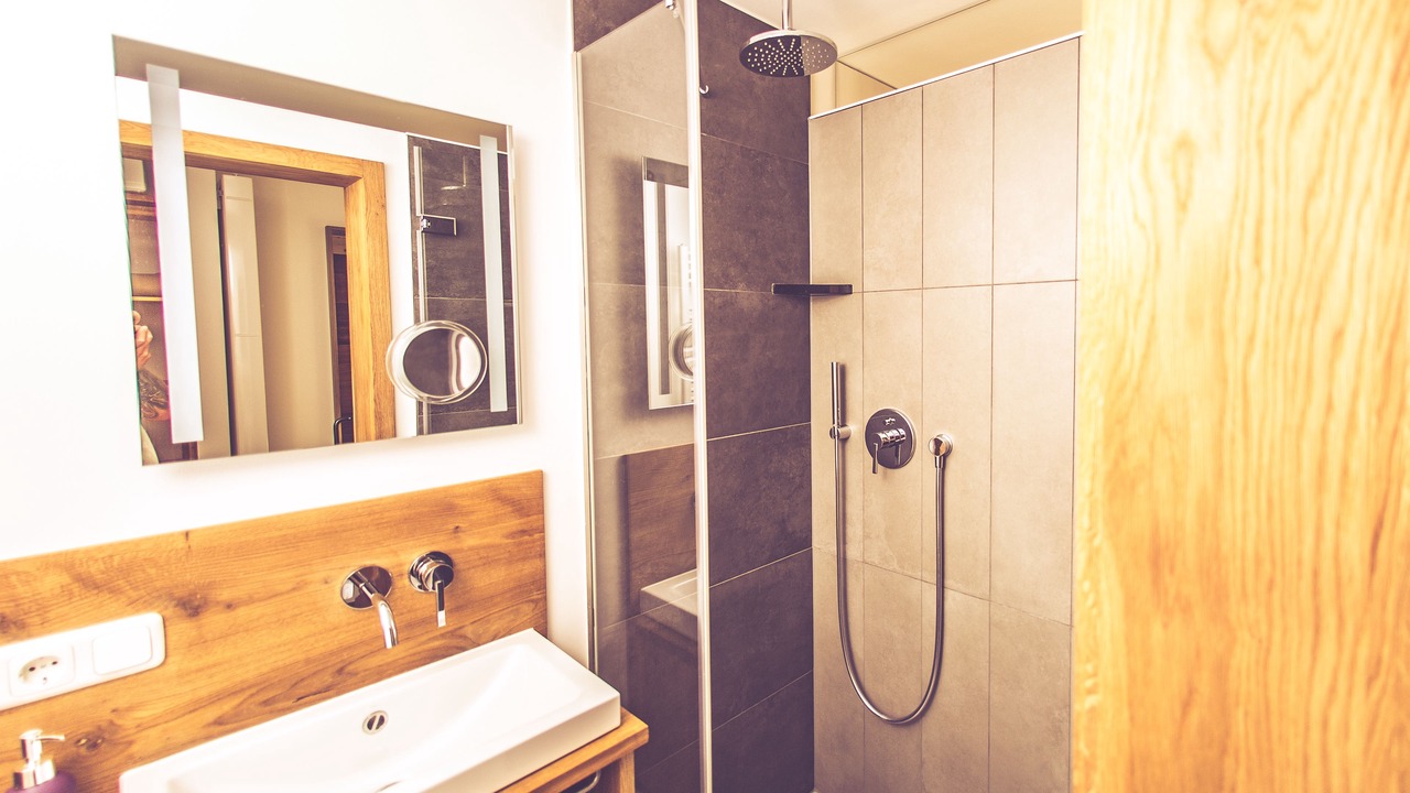 Photo of Bathroom in Chammunster