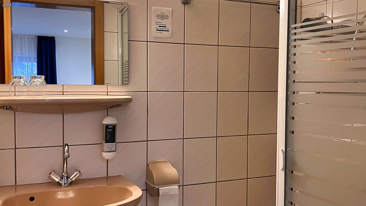Photo of Bathroom in Warzenried