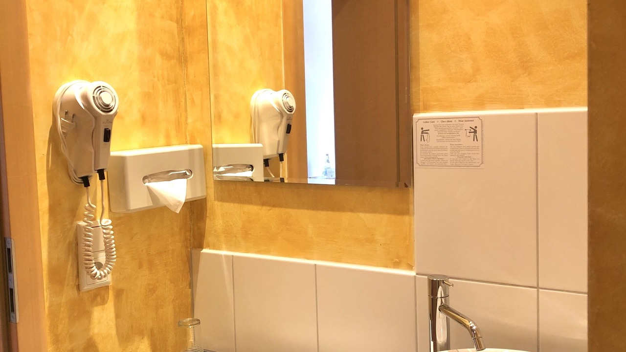 Photo of Bathroom in Lenting