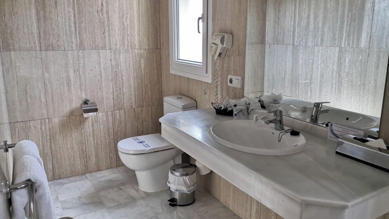 Photo of Bathroom in Carihuela