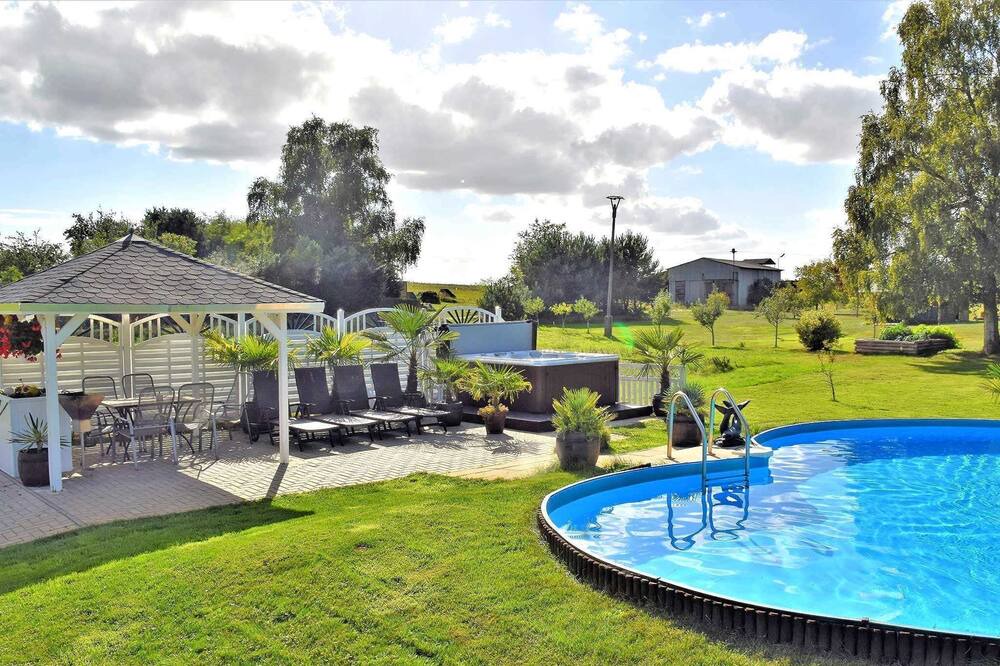 Photo of Outdoor in Neppermin