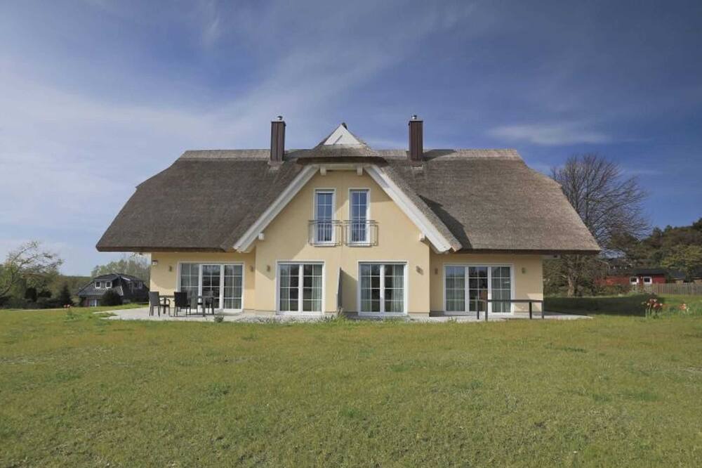 Photo of Outdoor in Lobbe