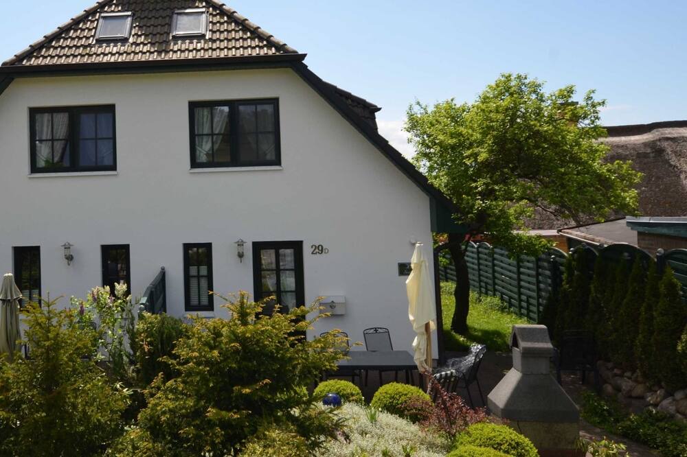 Photo of Outdoor in Gross Zicker