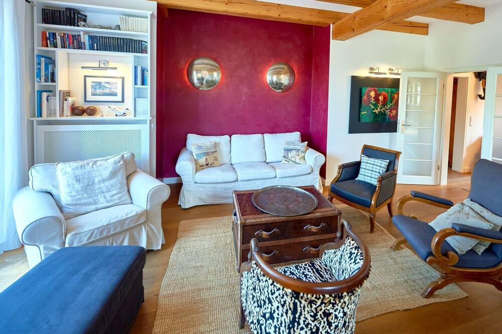 Photo of Livingroom in Seedorf