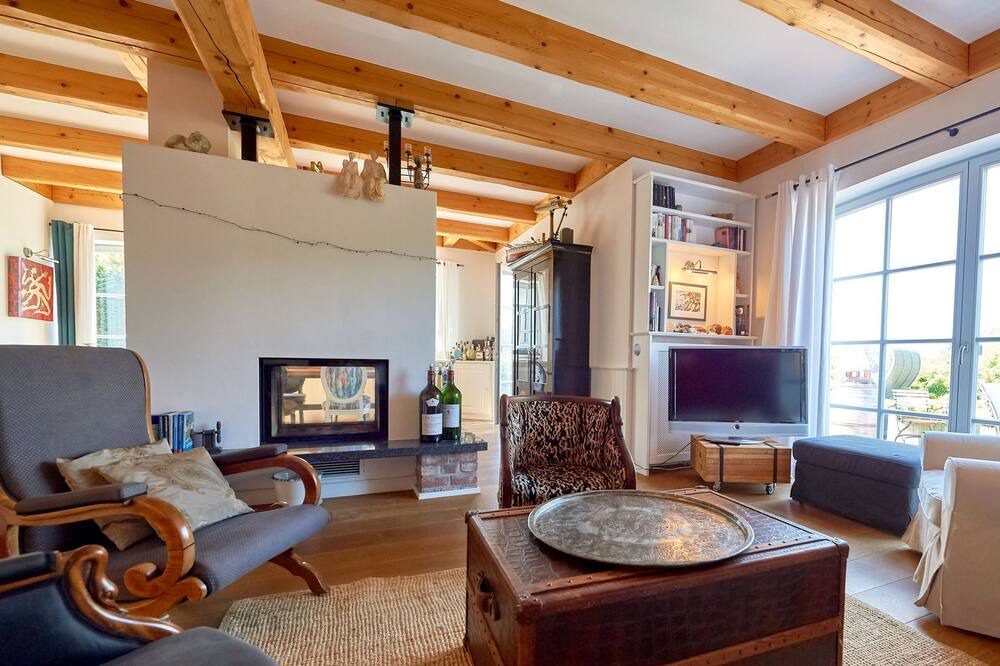 Photo of Livingroom in Seedorf