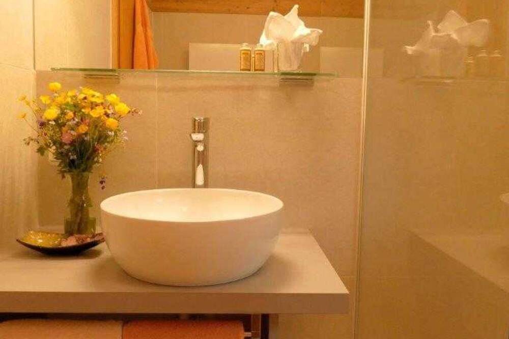 Photo of Bathroom in Haldensee