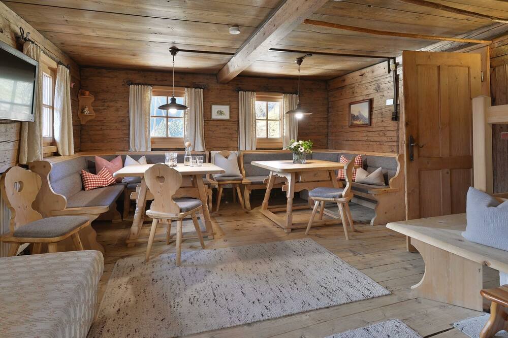 Photo of Livingroom in Fuegenberg